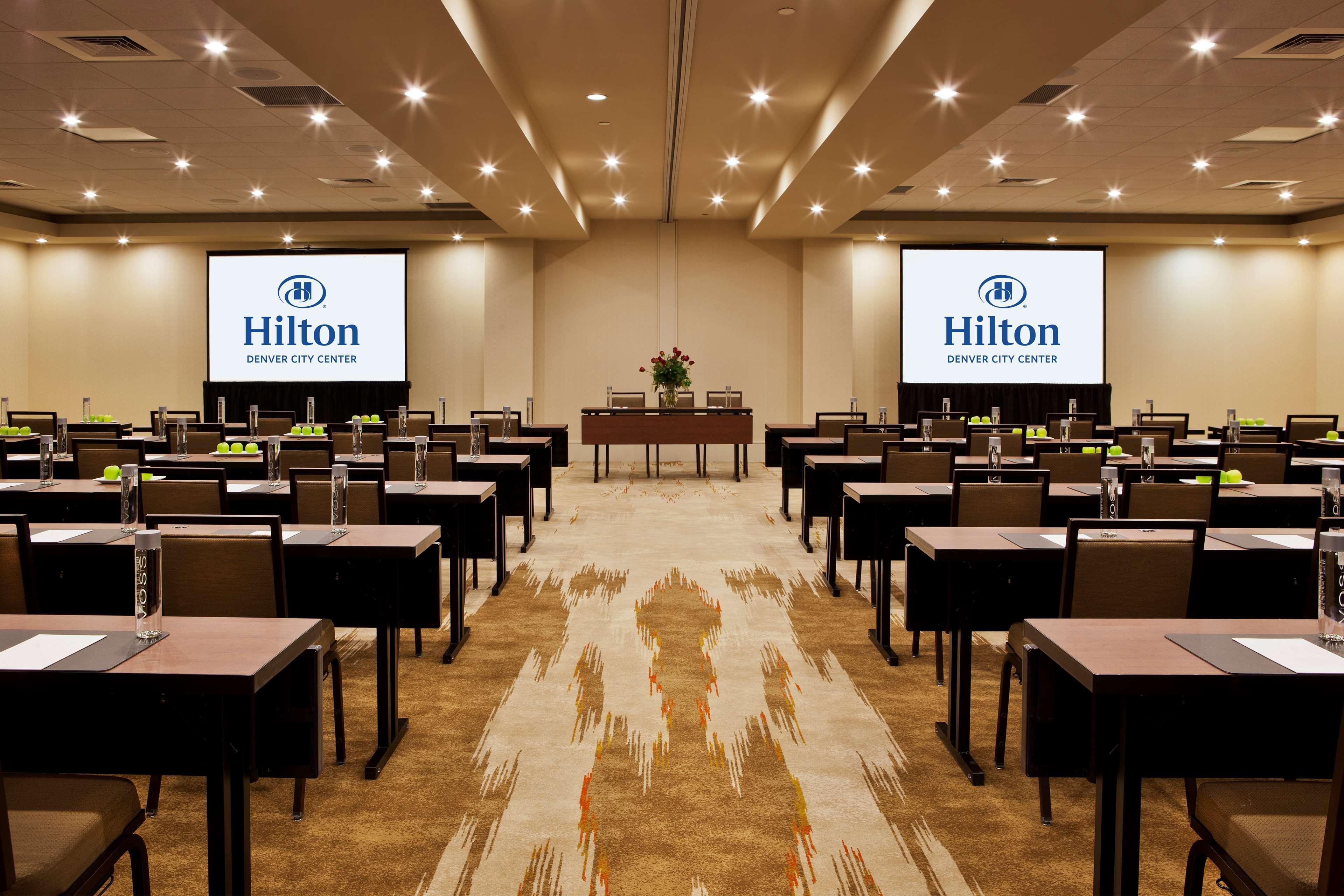 Hilton Denver City Center Екстер'єр фото