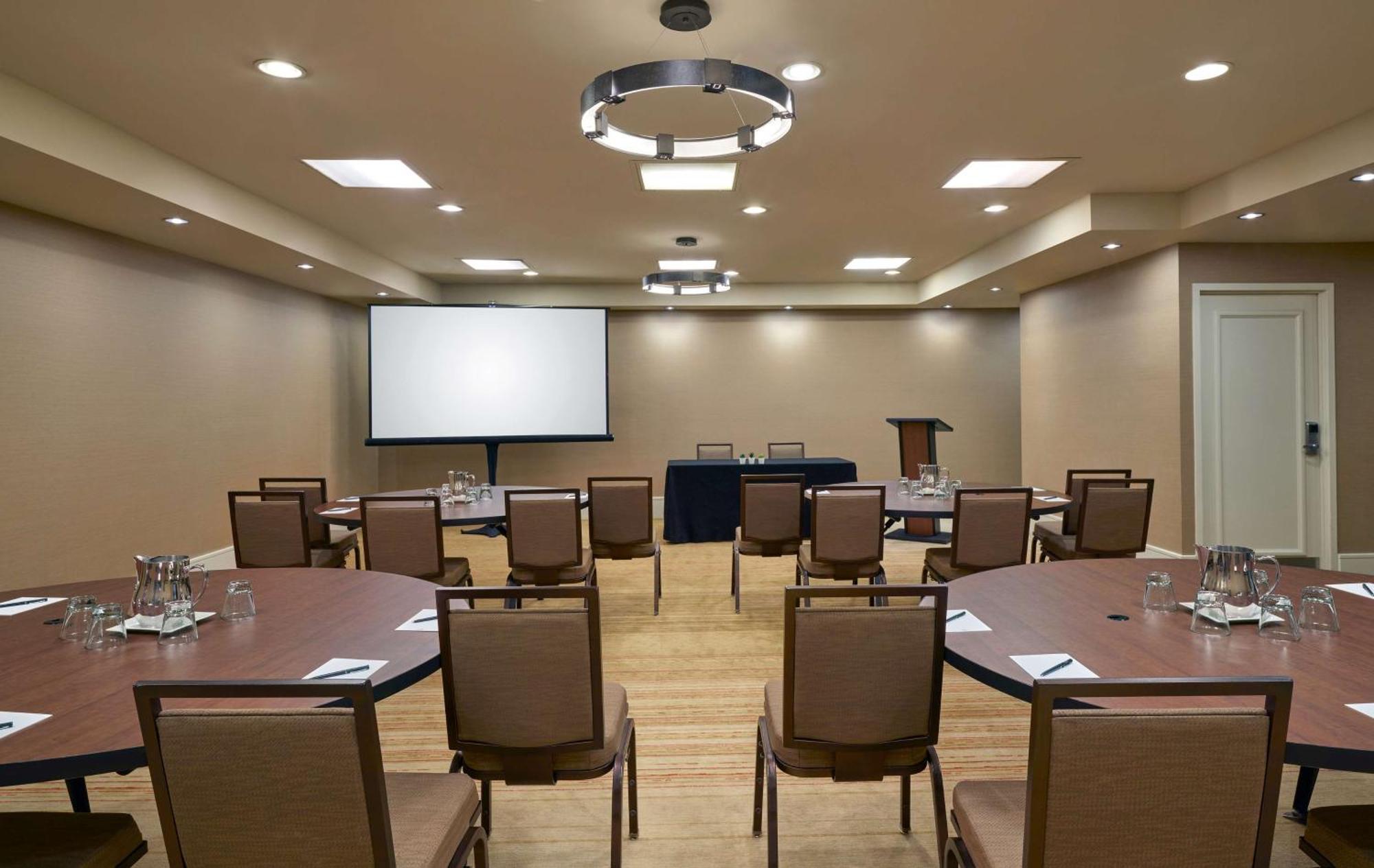 Hilton Denver City Center Екстер'єр фото